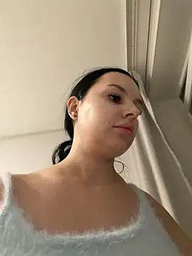 Snapshot of Miss_Vic chatting on 11/30/25, 12:42 Miss Vic online show from 11/30/25, 12:42