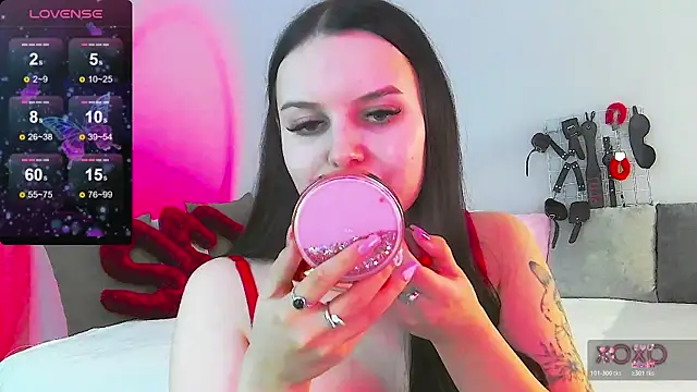 Miss Vic online show from 04/25/26, 06:49