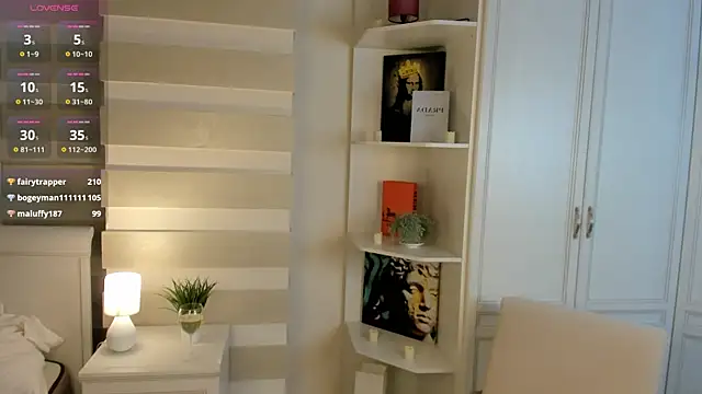 Snapshot of AmityDilley chatting on 03/18/25, 06:57 AmityDilley online show from 03/18/25, 06:57