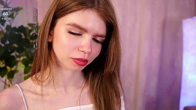 Snapshot of AmityDilley chatting on 11/07/25, 04:34 AmityDilley online show from 11/07/25, 04:34