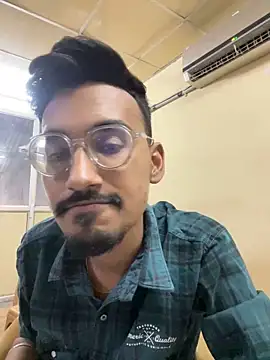 Snapshot of hypersexdriveboi chatting on 03/11/25, 07:58 hypersexdriveboi online show from 03/11/25, 07:58