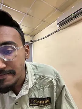 Snapshot of hypersexdriveboi chatting on 03/19/25, 06:03 hypersexdriveboi online show from 03/19/25, 06:03