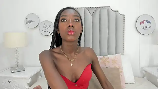 Snapshot of SamantaMarquez chatting on 12/05/25, 07:43 SamantaMarquez online show from 12/05/25, 07:43