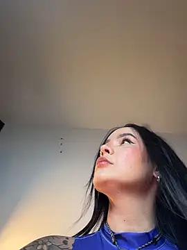 HotAlana  online show from 02/11/26, 12:04