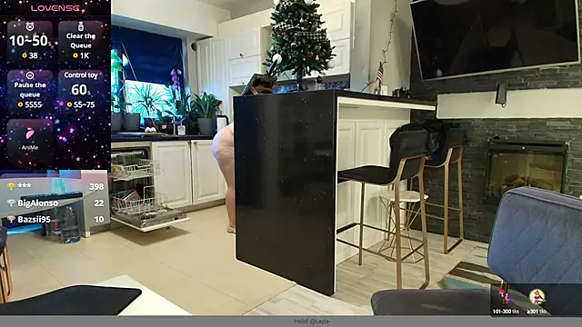 Layla- online show from 01/11/25, 11:45