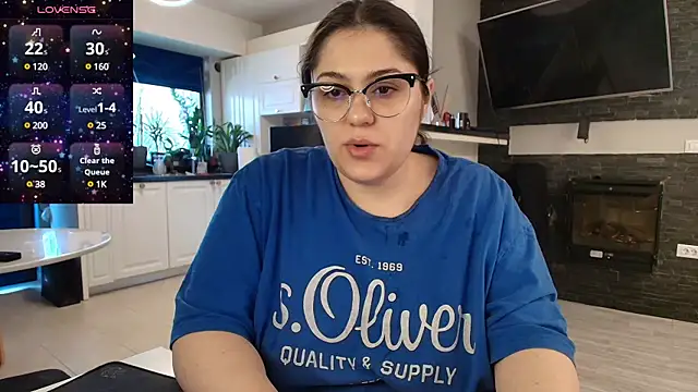 Layla- online show from 02/07/25, 10:08