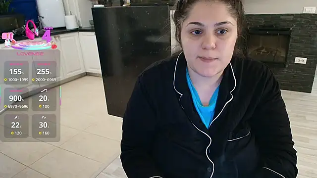 Layla- online show from 01/14/26, 01:06