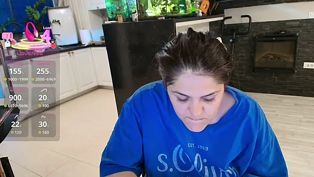 Layla- online show from 05/14/26, 12:56