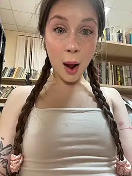 melicious  online show from 02/04/26, 05:35