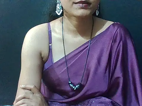 Snapshot of sugandha_bhabhi chatting on 10/26/25, 05:08 sugandha bhabhi online show from 10/26/25, 05:08