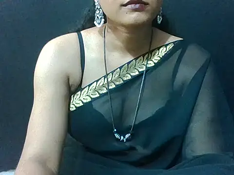 Snapshot of sugandha_bhabhi chatting on 10/27/25, 04:44 sugandha bhabhi online show from 10/27/25, 04:44