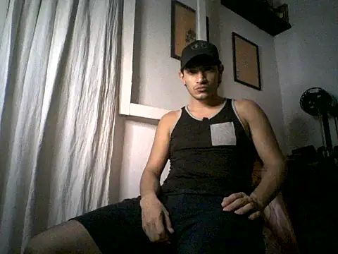 Snapshot of Re7ina chatting on 02/27/25, 06:18 Re7ina online show from 02/27/25, 06:18