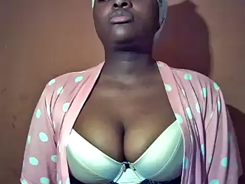 Snapshot of sexyhips2001 chatting on 09/28/25, 08:58 sexyhips2001 online show from 09/28/25, 08:58