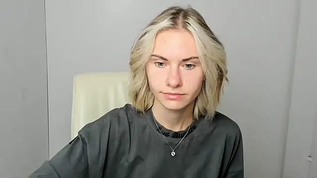 Fiona Night online show from 09/15/25, 05:29