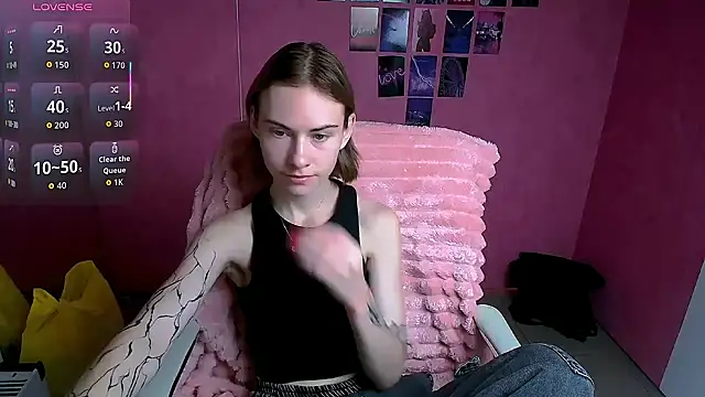 Fiona Night online show from 11/27/25, 06:37