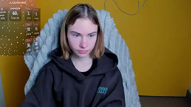 Fiona Night online show from 02/04/26, 06:41