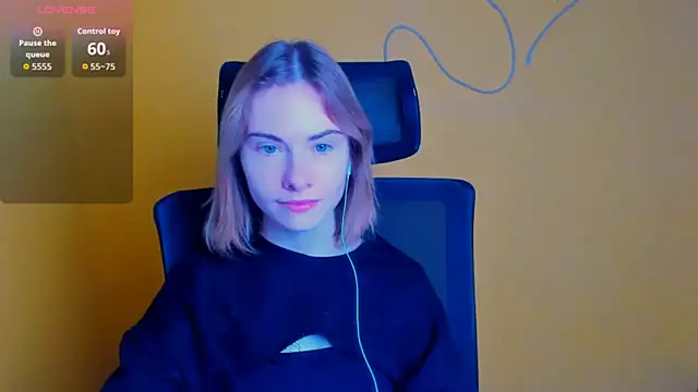 Fiona Night online show from 03/02/26, 06:25