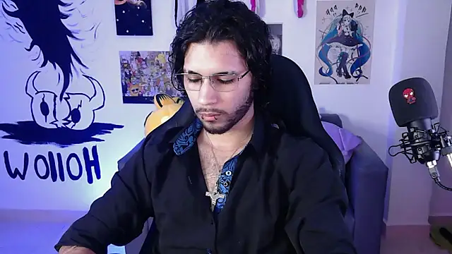 Snapshot of oezack___ chatting on 03/21/25, 04:29 oezack    online show from 03/21/25, 04:29