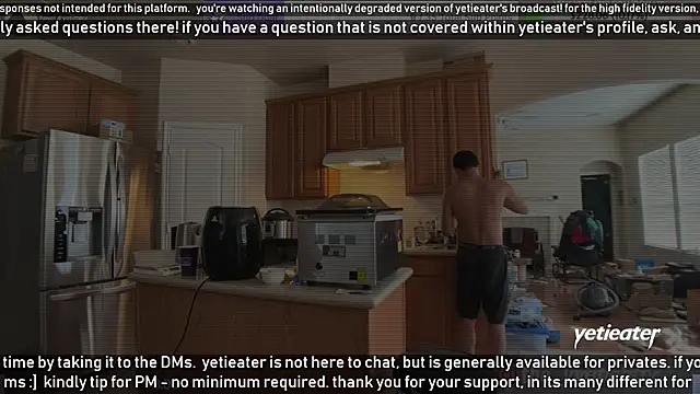 Snapshot of yetieater chatting on 12/17/24, 07:26 yetieater online show from 12/17/24, 07:26