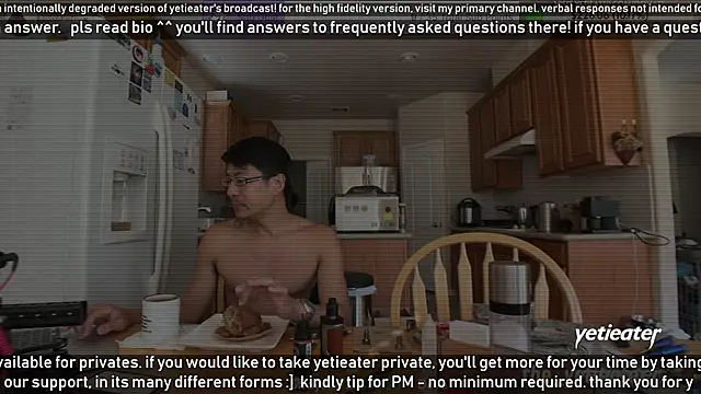 Snapshot of yetieater chatting on 12/18/24, 07:52 yetieater online show from 12/18/24, 07:52