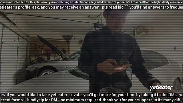 Snapshot of yetieater chatting on 01/08/25, 08:50 yetieater online show from 01/08/25, 08:50