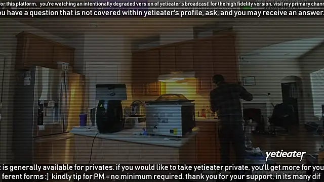 Snapshot of yetieater chatting on 01/10/25, 05:02 yetieater online show from 01/10/25, 05:02