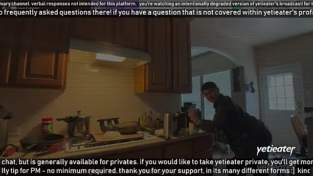 Snapshot of yetieater chatting on 01/17/25, 06:33 yetieater online show from 01/17/25, 06:33