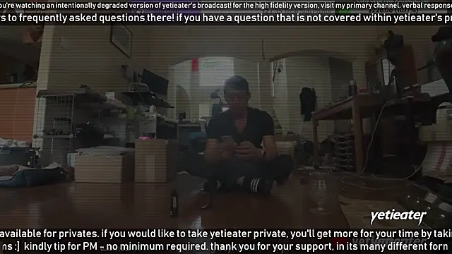 Snapshot of yetieater chatting on 01/17/25, 09:39 yetieater online show from 01/17/25, 09:39