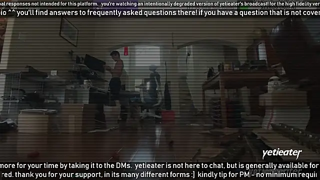 Snapshot of yetieater chatting on 01/30/25, 06:10 yetieater online show from 01/30/25, 06:10