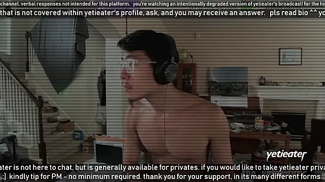 Snapshot of yetieater chatting on 01/30/25, 09:14 yetieater online show from 01/30/25, 09:14
