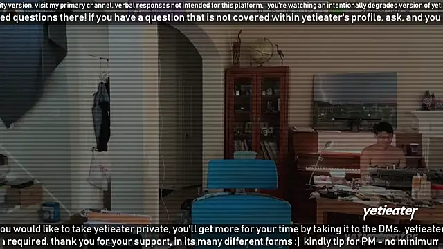 Snapshot of yetieater chatting on 01/31/25, 10:31 yetieater online show from 01/31/25, 10:31