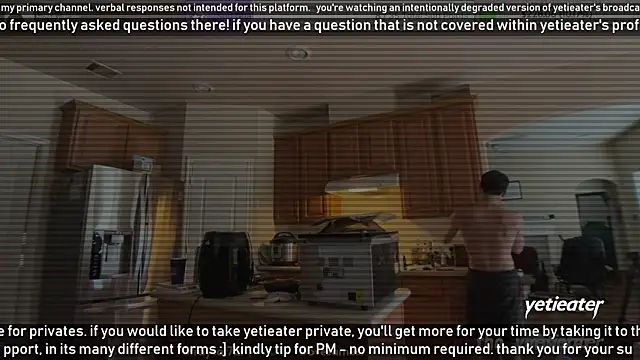 Snapshot of yetieater chatting on 02/03/25, 06:39 yetieater online show from 02/03/25, 06:39