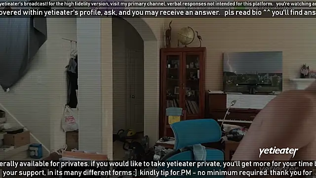 Snapshot of yetieater chatting on 02/15/25, 10:10 yetieater online show from 02/15/25, 10:10