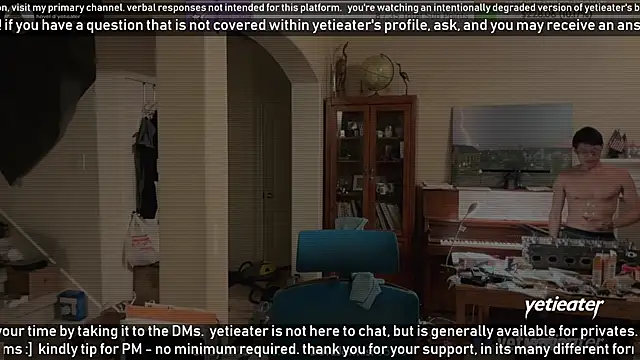 Snapshot of yetieater chatting on 02/16/25, 01:14 yetieater online show from 02/16/25, 01:14