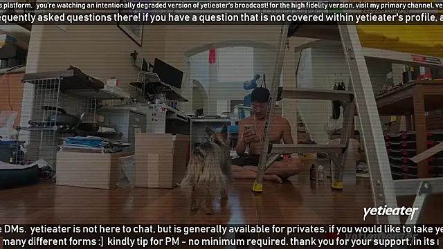 Snapshot of yetieater chatting on 03/13/25, 09:59 yetieater online show from 03/13/25, 09:59