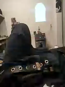 Snapshot of enoc369 chatting on 11/16/25, 05:24 enoc369 online show from 11/16/25, 05:24