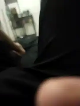 Snapshot of enoc369 chatting on 11/25/25, 06:13 enoc369 online show from 11/25/25, 06:13