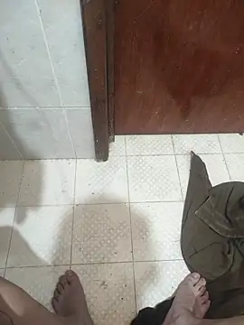 Snapshot of enoc369 chatting on 12/22/25, 11:46 enoc369 online show from 12/22/25, 11:46