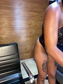 PinkyMoon online show from 03/02/26, 07:37