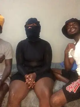 Snapshot of menzix96 chatting on 10/11/25, 07:34 menzix96 online show from 10/11/25, 07:34