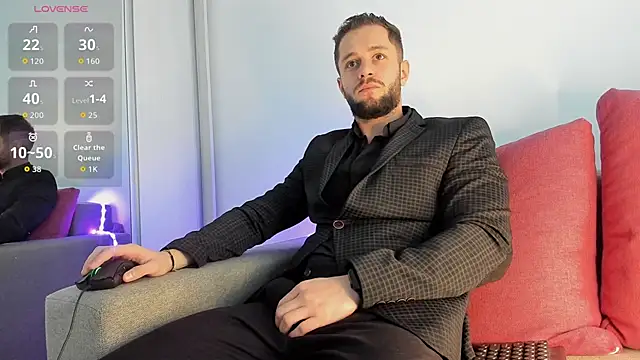 Snapshot of nicholasX1 chatting on 11/09/25, 10:35 nicholasX1 online show from 11/09/25, 10:35