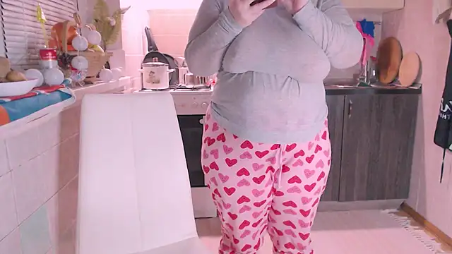 SoftLia online show from 12/31/24, 05:51