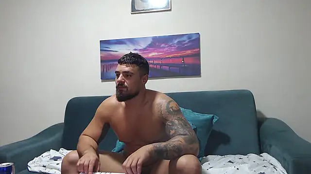 Tiberius hunk online show from 09/26/25, 05:50