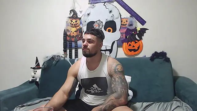 Tiberius hunk online show from 11/07/25, 07:08