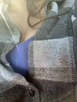 Snapshot of HannaJohnson chatting on 09/14/25, 05:50 HannaJohnson online show from 09/14/25, 05:50