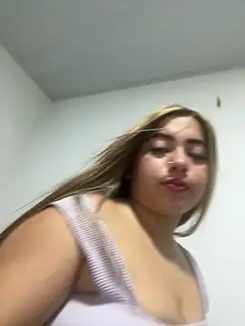 lunaxxx 69 online show from 03/13/26, 04:57