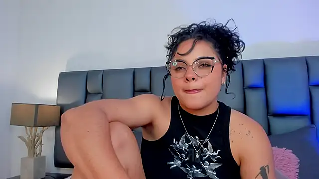 Snapshot of LunaSotto chatting on 03/06/25, 01:48 LunaSotto online show from 03/06/25, 01:48