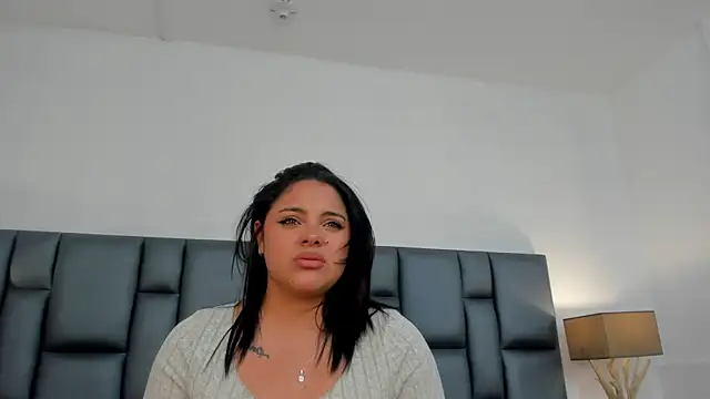 Snapshot of LunaSotto chatting on 03/13/25, 05:50 LunaSotto online show from 03/13/25, 05:50