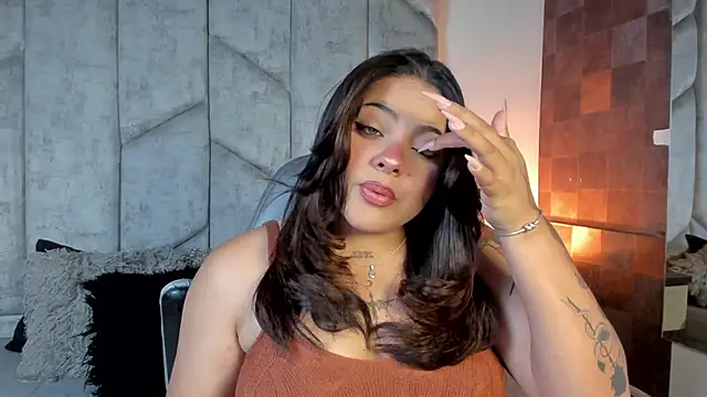 Snapshot of LunaSotto chatting on 09/24/25, 03:15 LunaSotto online show from 09/24/25, 03:15