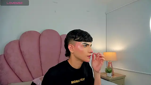 Snapshot of Dylan_Turnerr chatting on 03/06/25, 09:20 Dylan Turnerr online show from 03/06/25, 09:20